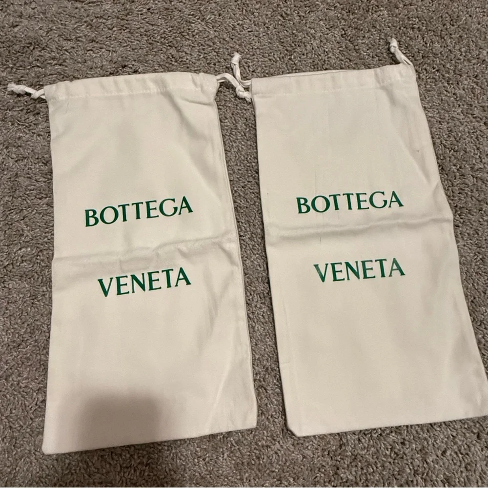Bottega Veneta Cream Drawstring Dust Bags with Green Logo (Pair)